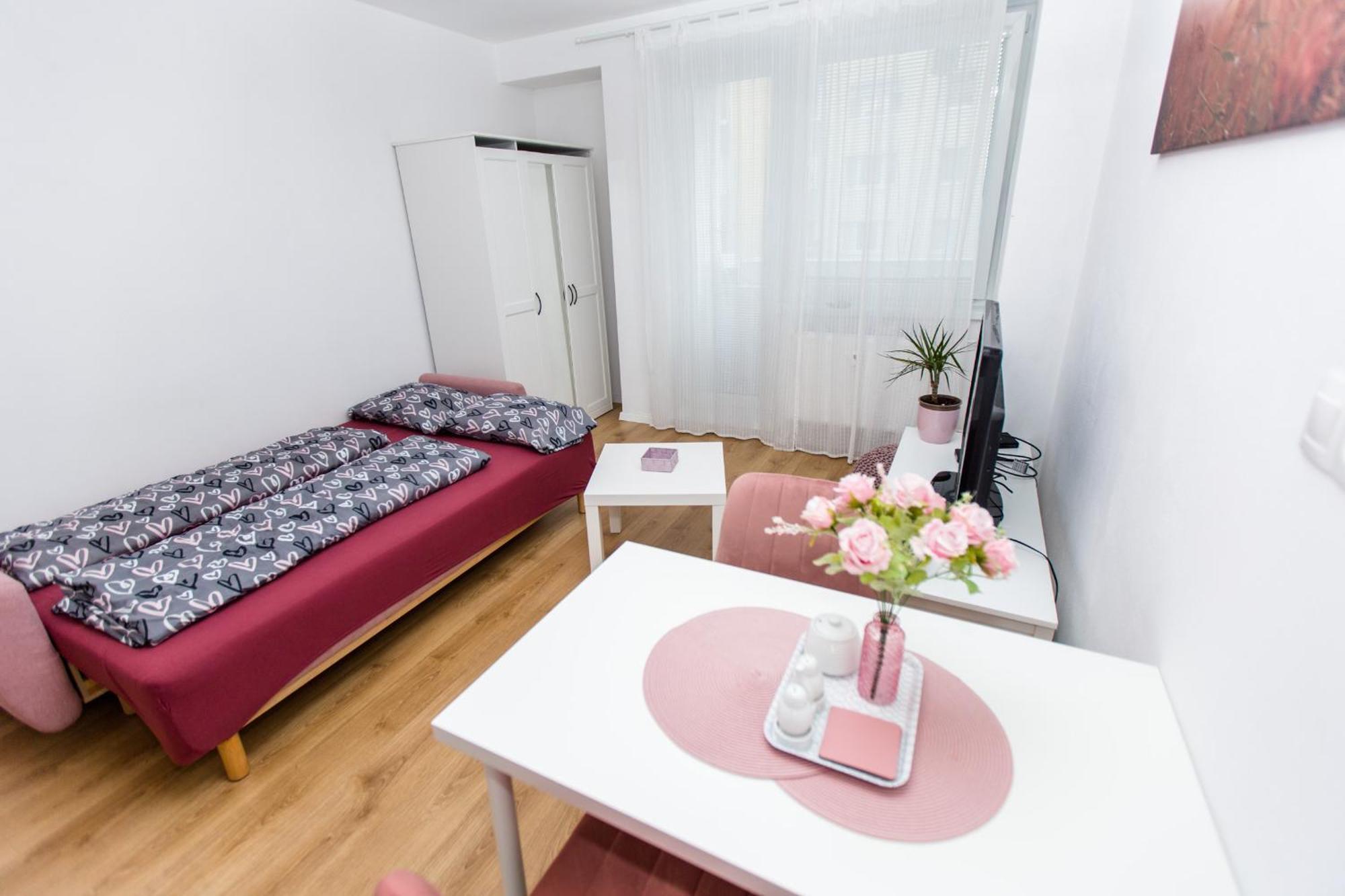 Apartment Near The Ondrej Nepela Winter Stadium Bratislava Exterior photo