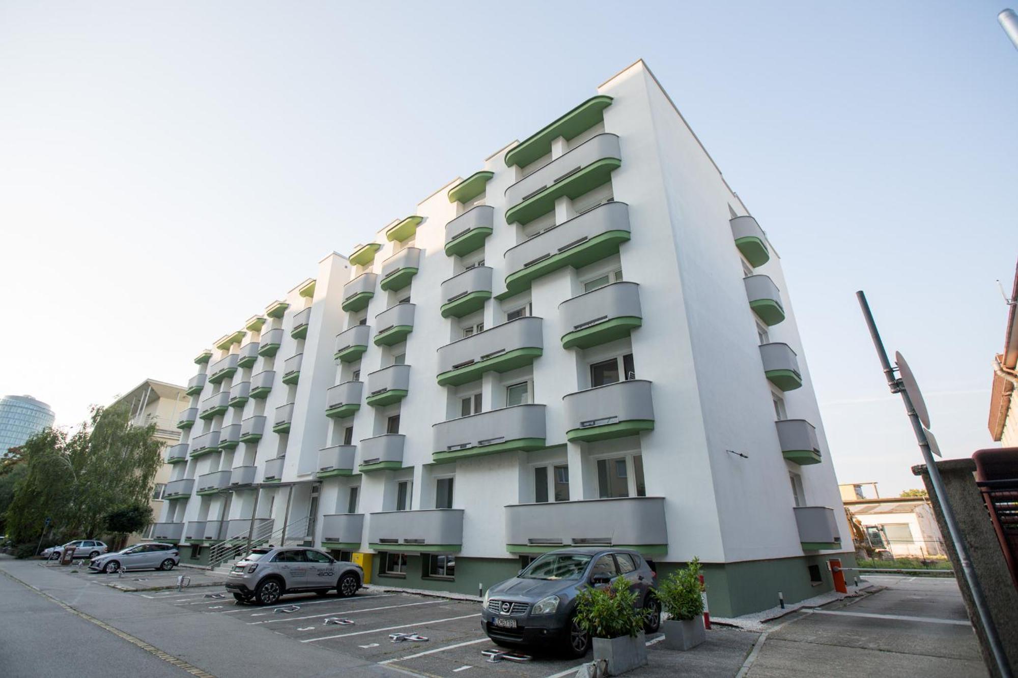 Apartment Near The Ondrej Nepela Winter Stadium Bratislava Exterior photo